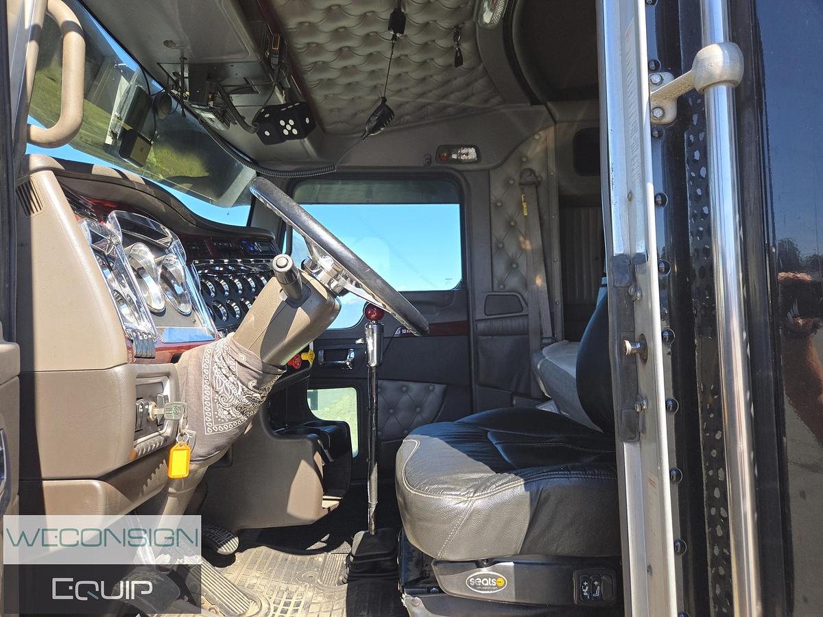 Used 2007 Kenworth T800 TA Lowbed Truck/ Tractor