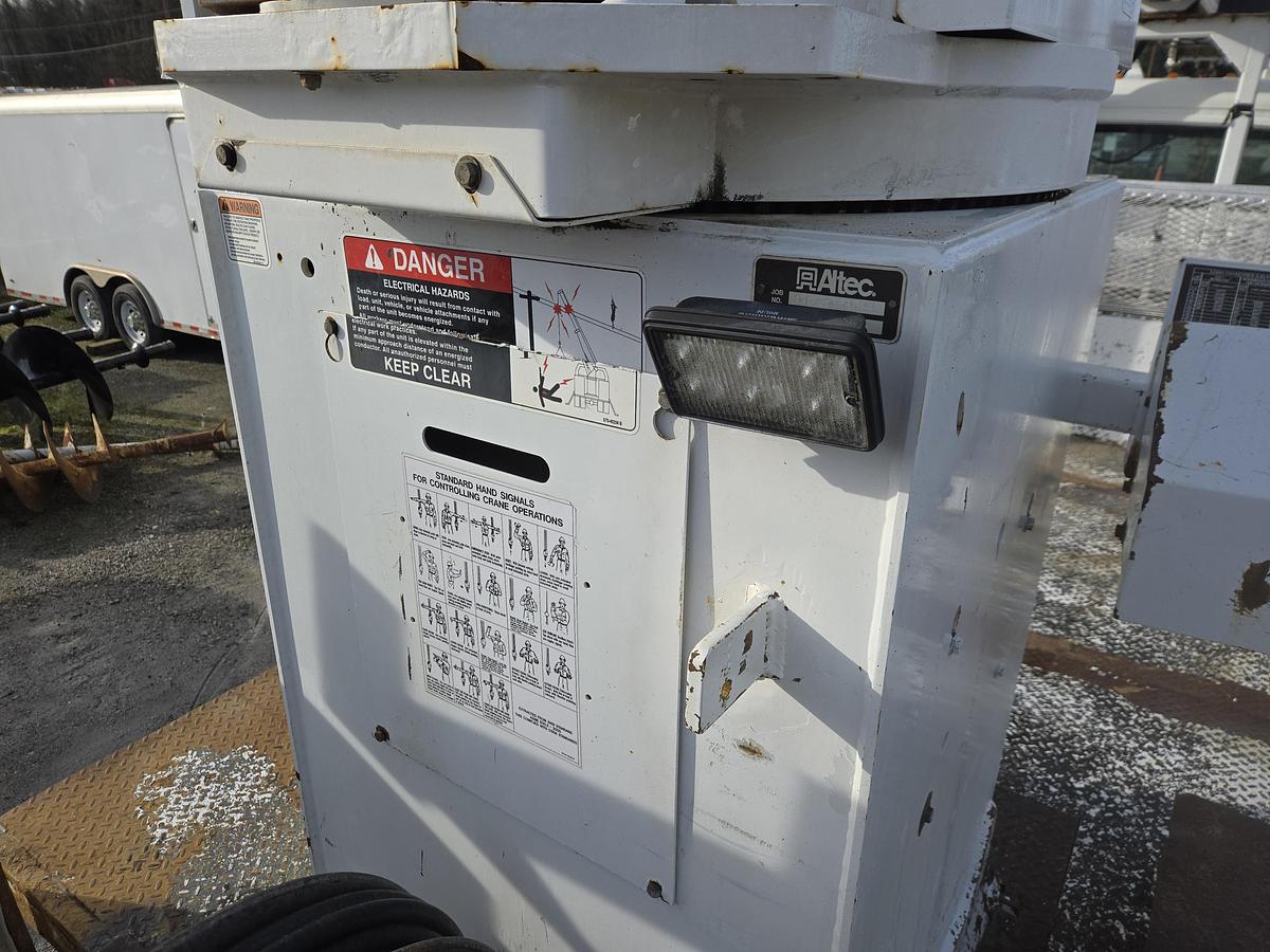 Used 2013 Freightliner 114SD TA Digger Truck