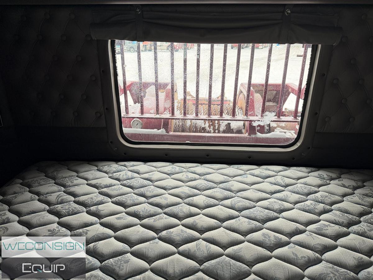 Used 2015 Kenworth T800 Tri Drive Winch Truck