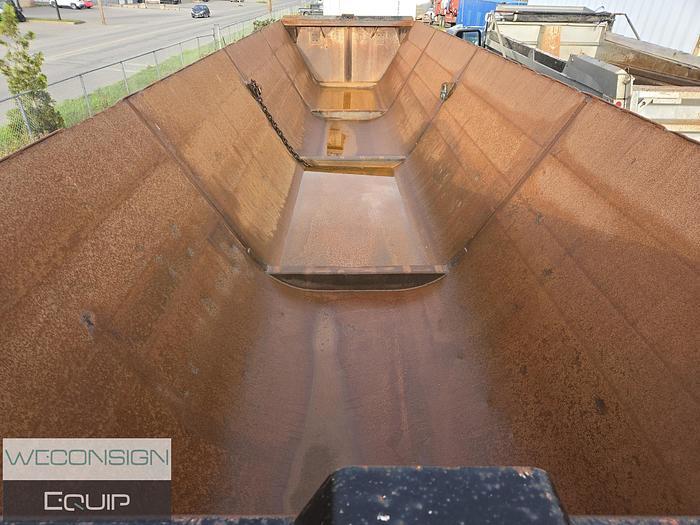 Used 2019 Arne's Tridem Side Dump