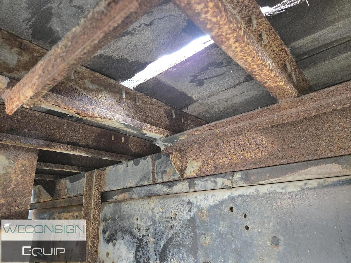 Used 2000 International 4700DT 466E Flat Deck Truck