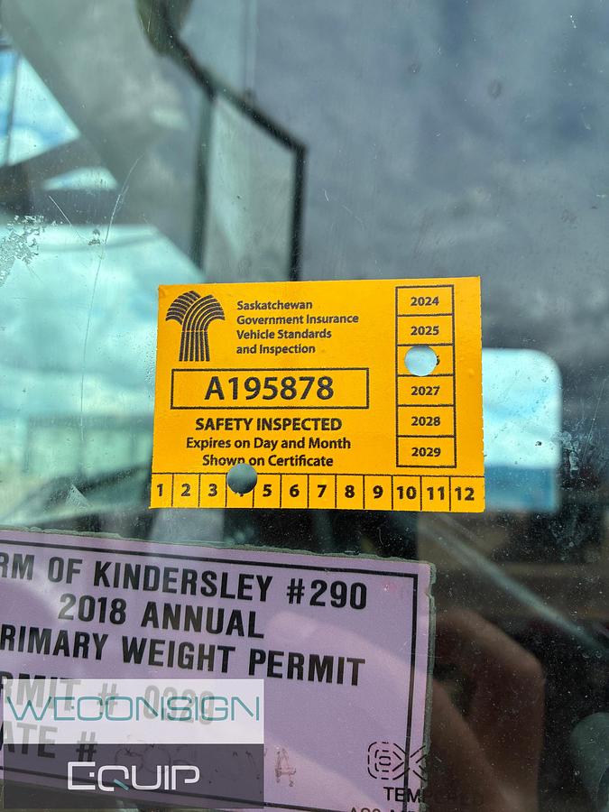 Used 2004 Freightliner FLD120 Snubbing Rig Truck