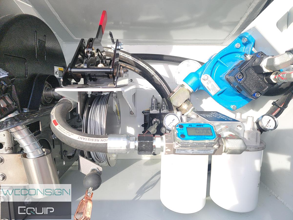 Used 2025 Ford F550 Lube Truck