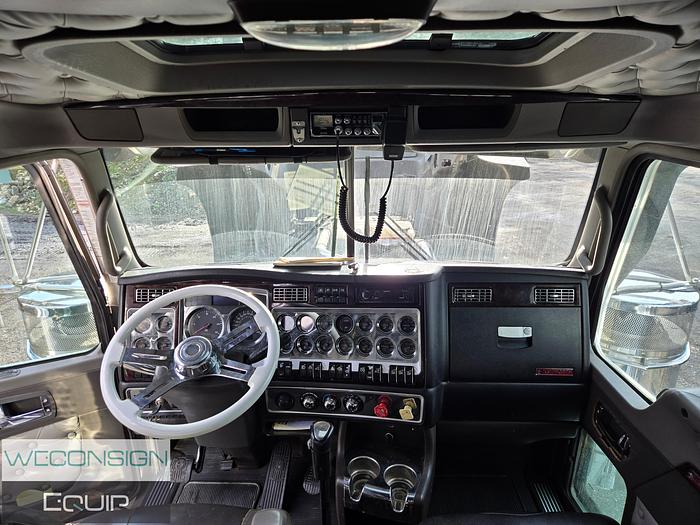 Used 2011 Kenworth W900L