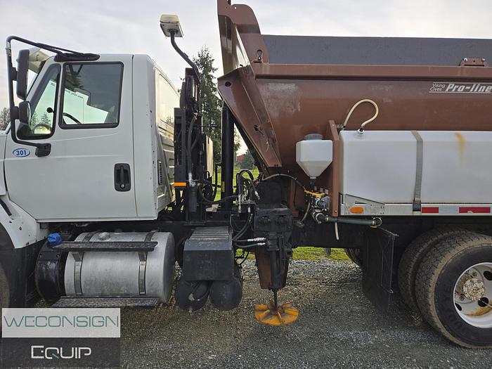 Used 2016 International 7400SBA Sander/ Dump Truck