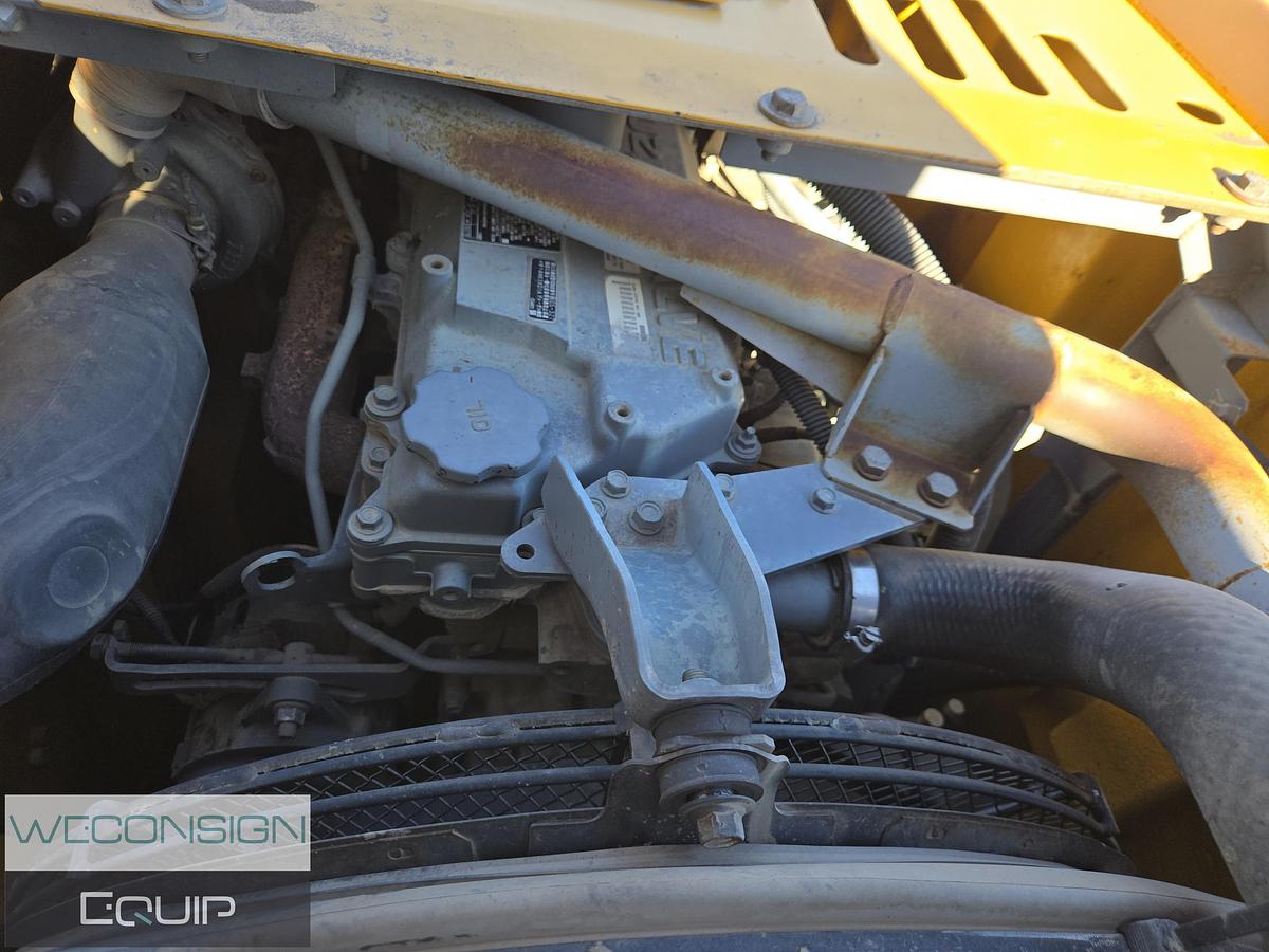 Used 2011 John Deere 225D LC