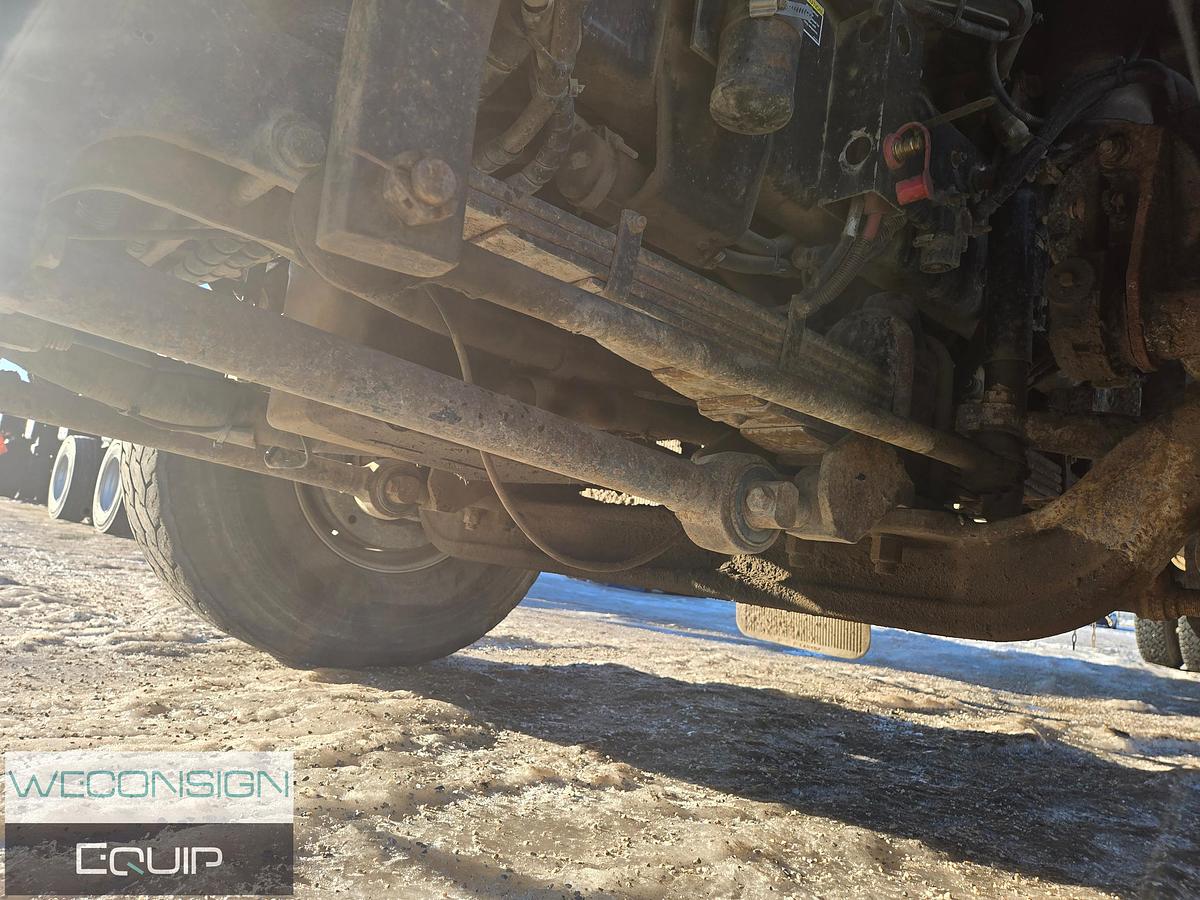 Used 2006 Kenworth C500B Bed Truck