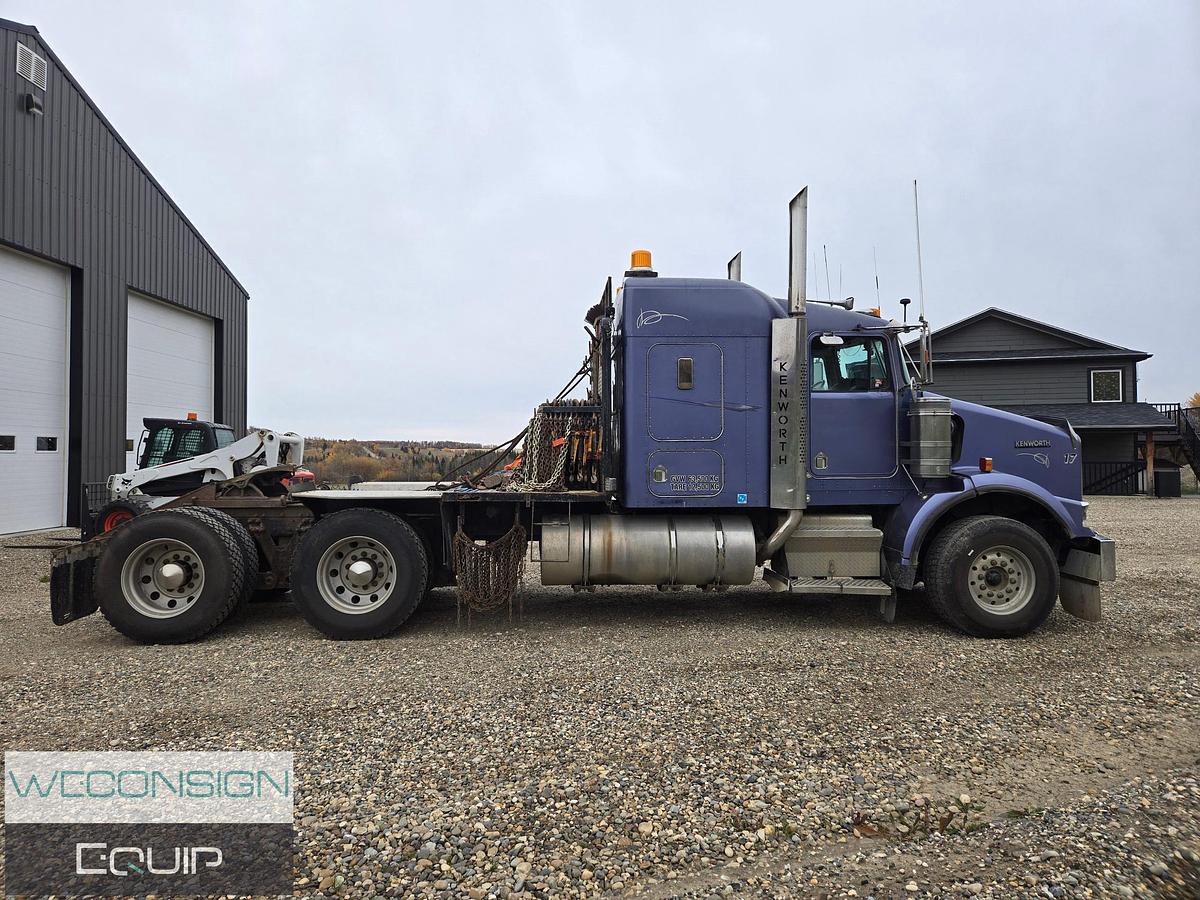 Used 2004 Kenworth T800 Winch Truck