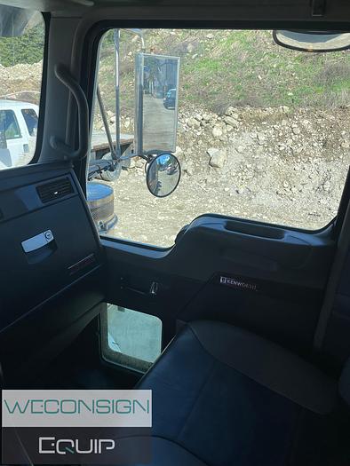 Used 2020 Kenworth T800 Heavy Haul Truck Tractor