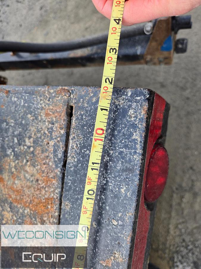 Used 2006 Ford F450 XL Flat Deck Knuckle Boom Truck