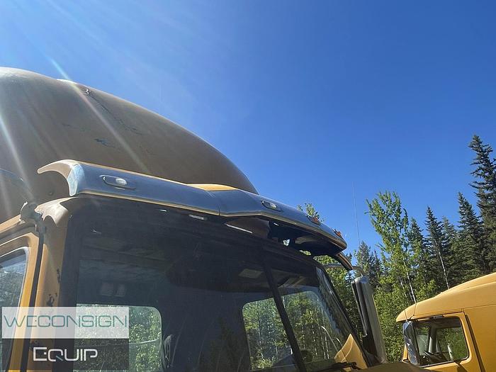 Used 2019 Western Star 5700XE DC Day Cab Truck Tractor