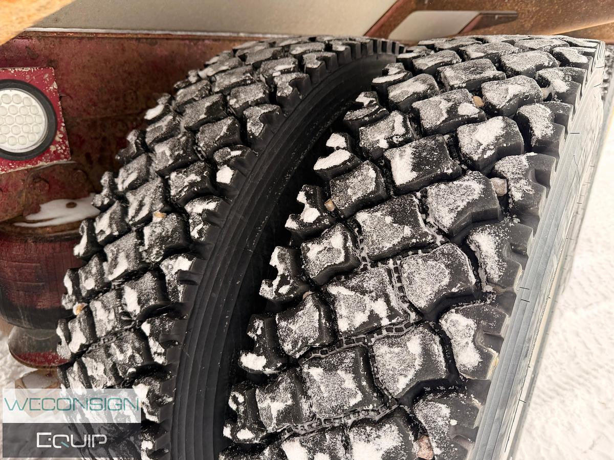 Used 2011 Kenworth T800 Tri Drive Texas Bed Truck