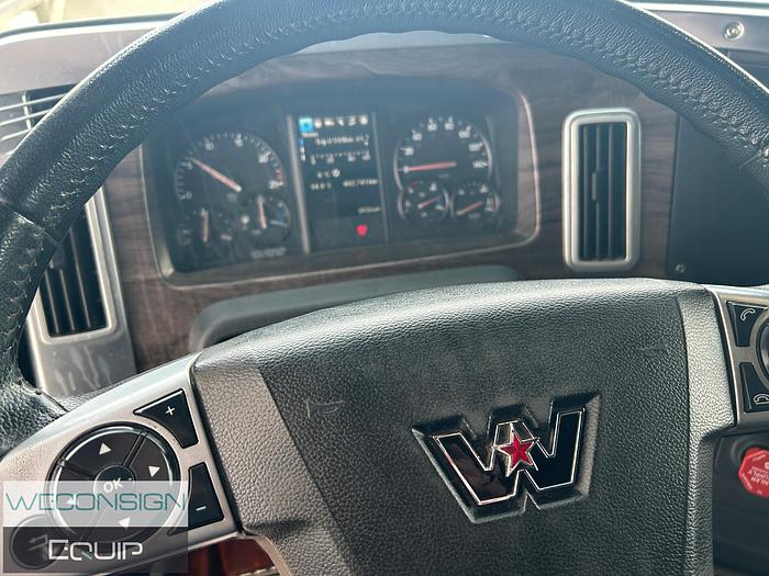 Used 2022 western Star 49X TA Truck Tractor