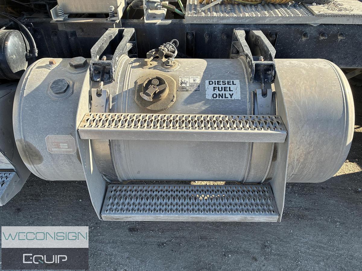 Used 2014 Peterbilt 384