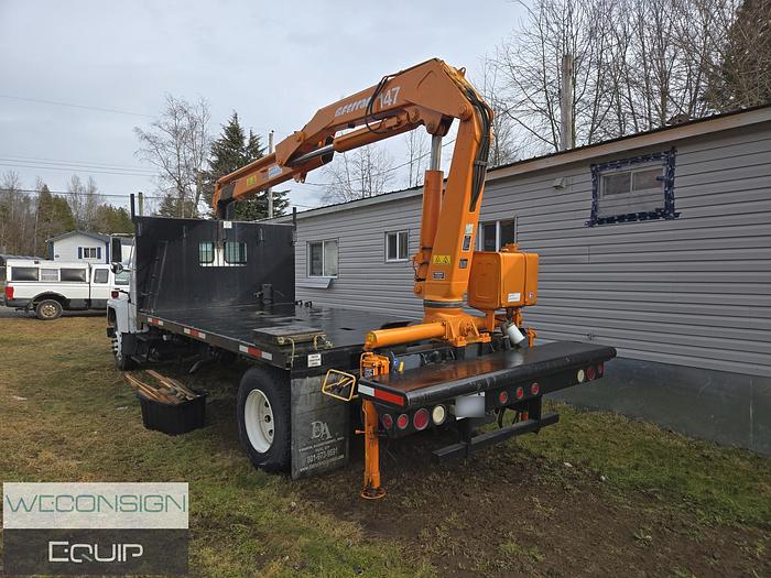 Used 1996 Mack CS200P Single Axle Boom/ Crane Truck