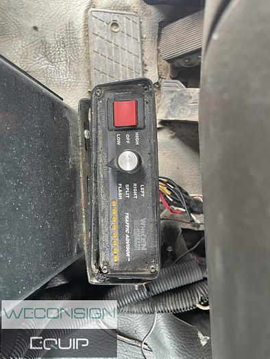 Used 2002 Nissan 2500 – Pavement Marking Vocational Truck