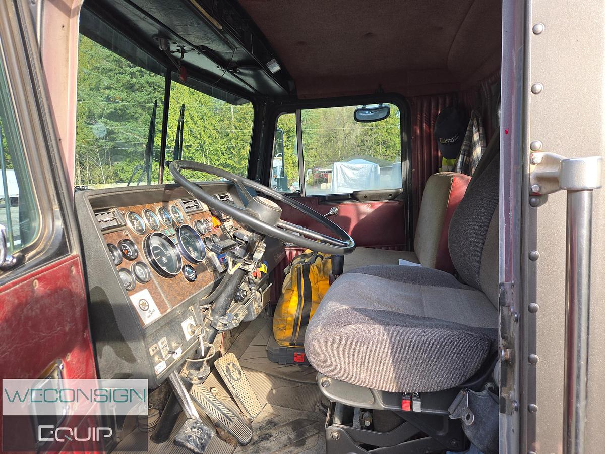 Used 1988 Kenworth T800 TA Water Truck