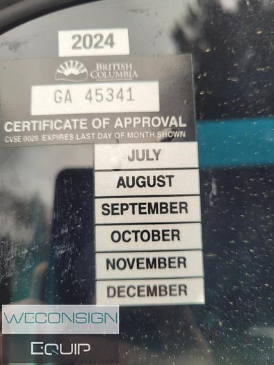 Used 2011 Isuzu NPR 18' Box/Van