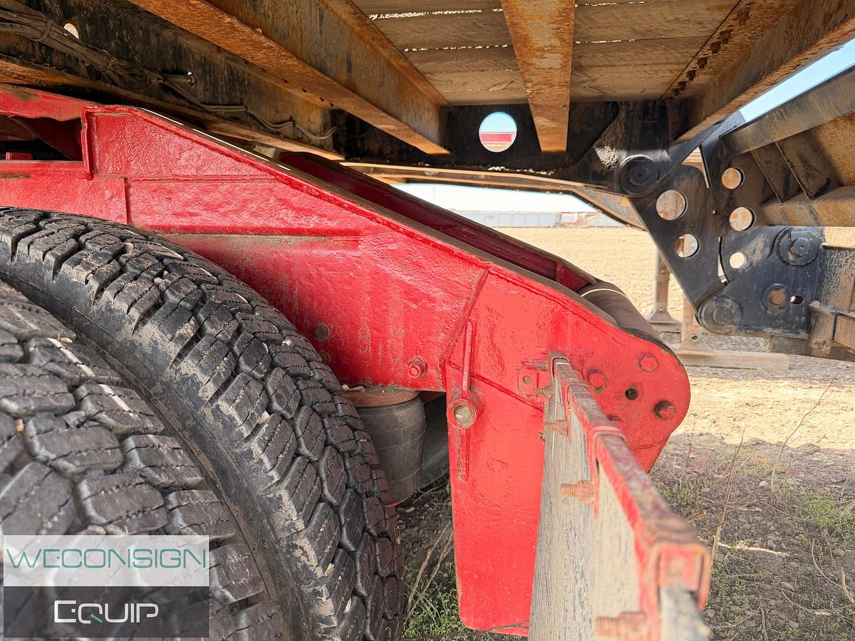 Used 2004 Peterbilt 378 Tandem Winch Truck