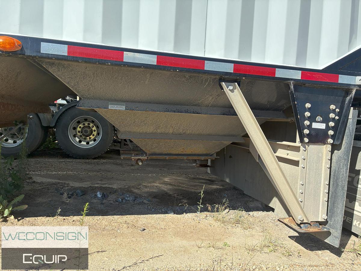Used 2024 Lode King Super B Bottom End Dump Gravel Trailer