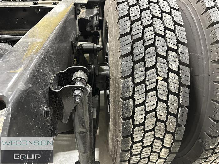 Used 2019 Kenworth W900L Sleeper Tandem Yellow