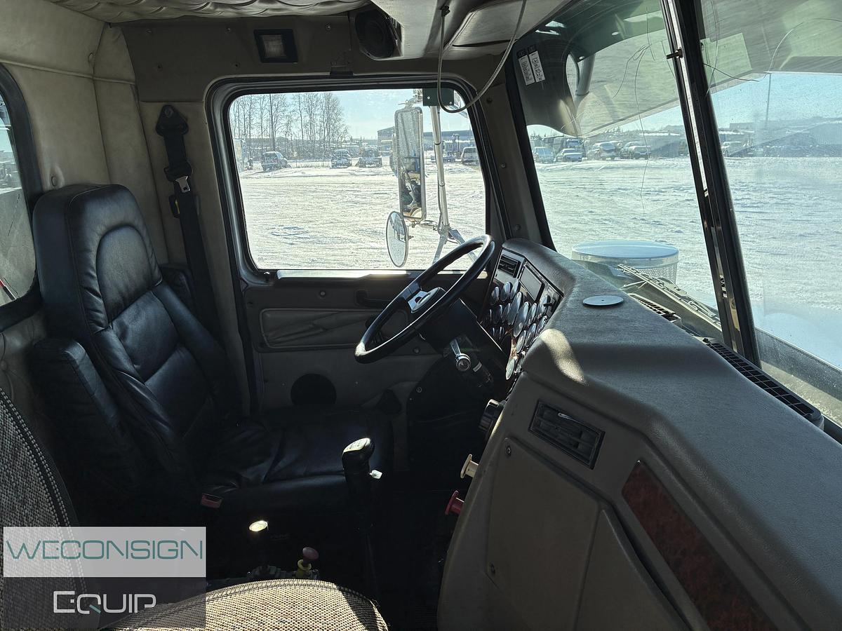 Used 2006 Western Star 4900 Winch Truck