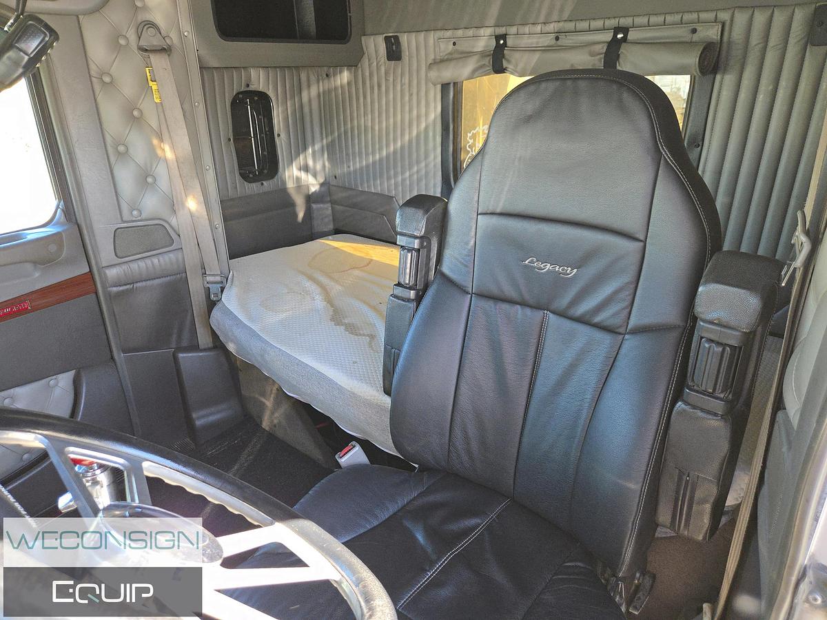 Used 2007 Kenworth T800 TA Lowbed Truck/ Tractor