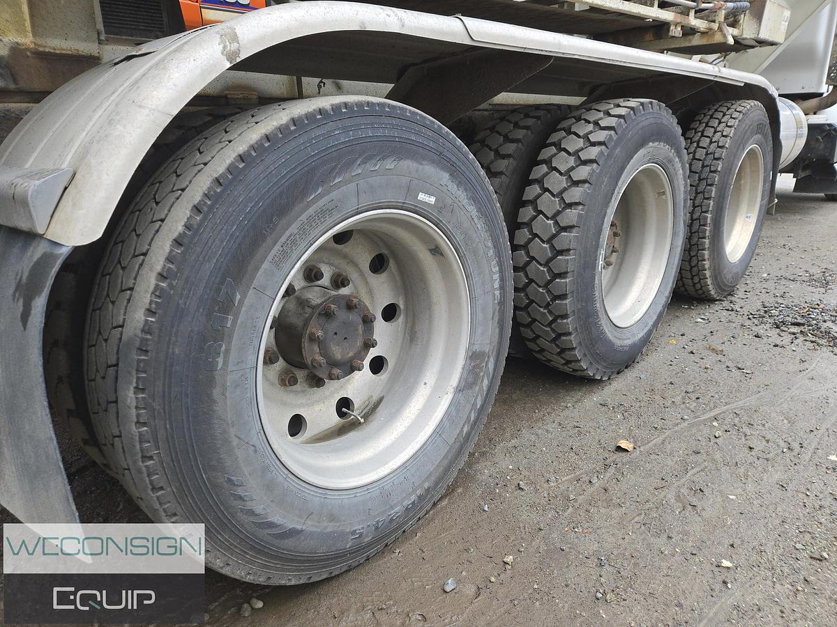 Used 2008 Kenworth T800 Tri Drive Stone Slinger