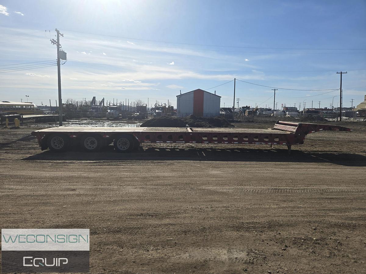 Used 2006 Doepker 40 Ton Scissorneck Trailer