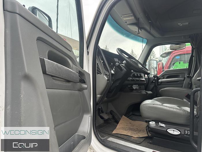 Used 2018 Kenworth T880