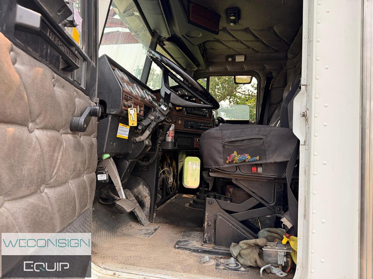 Used 2007 Freightliner FLD120 Snubbing Unit