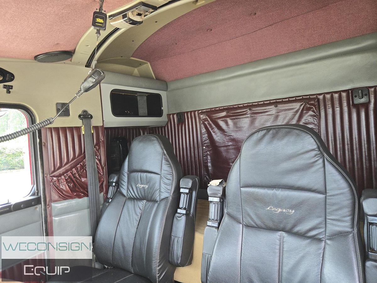 Used 2001 Kenworth T800 TA Lowbed Truck