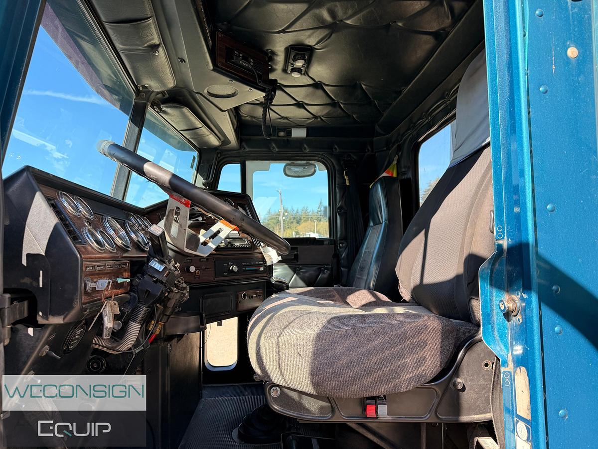 Used 1997 Freightliner USF-1E TA Dump Truck