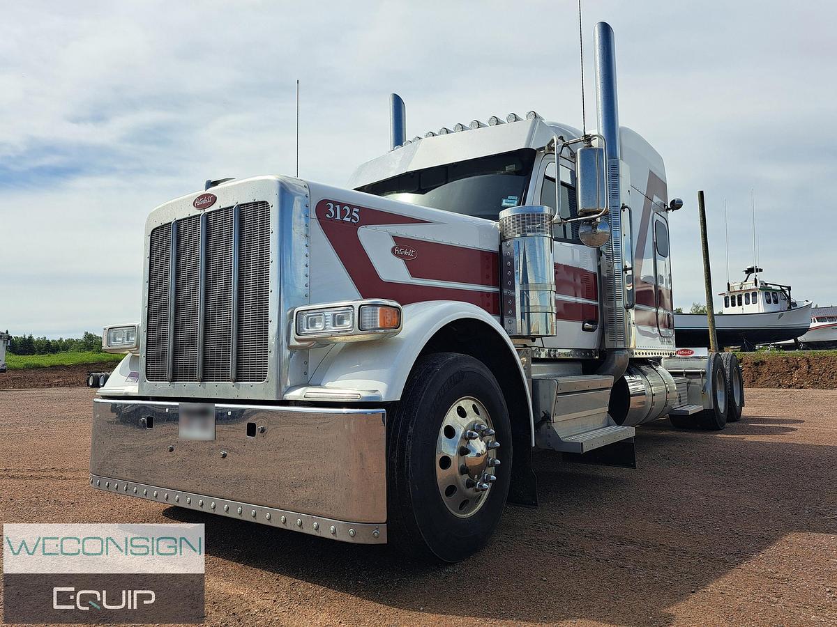 Used 2025 Peterbilt 589