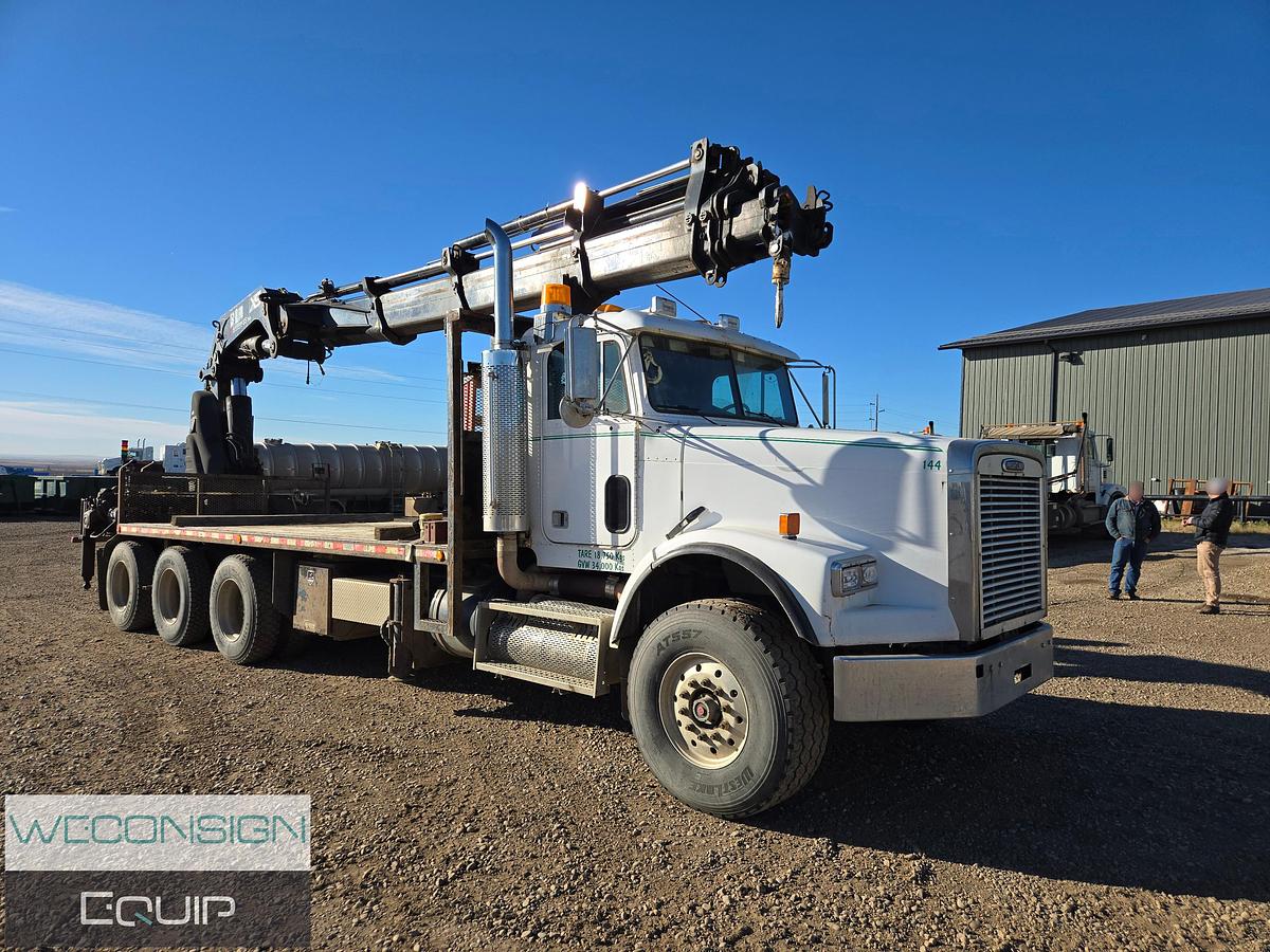 Used 2009 Freightliner FLD120SD Picker Truck