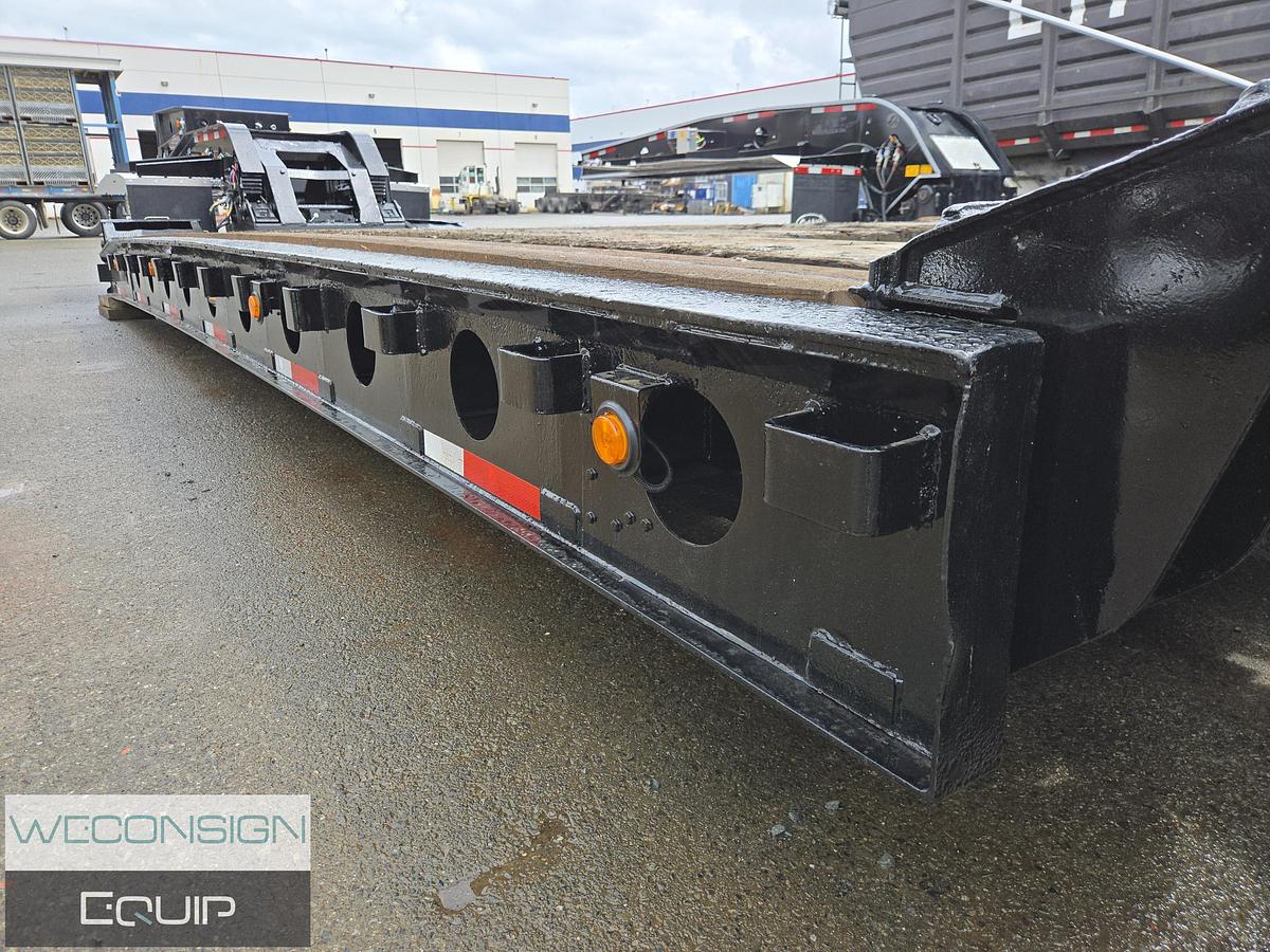 Used 2005 K-Line 60 Ton Lowbed Trailer and Jump Jeep