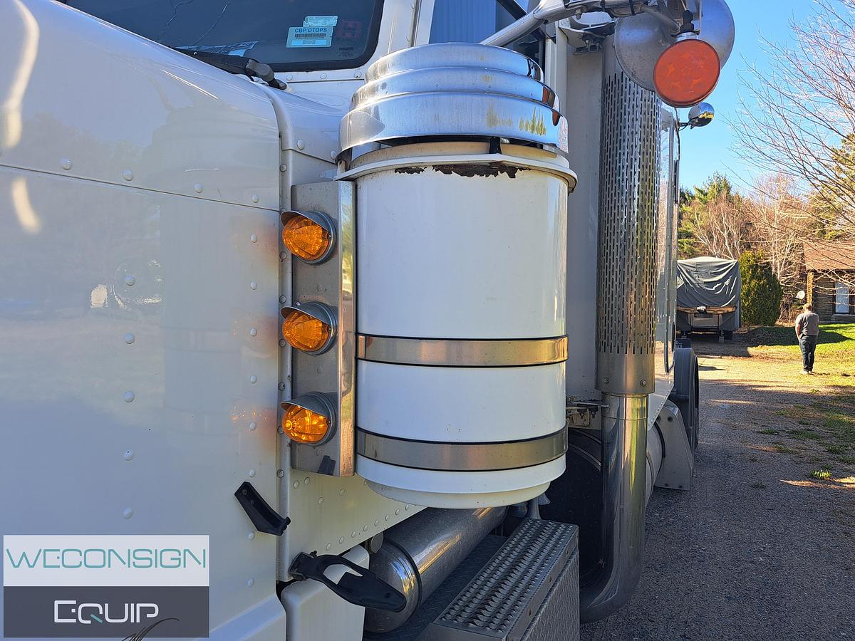 Used 2021 Peterbilt 389