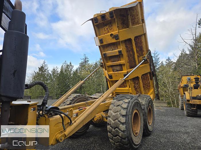 Used 2002 John Deere 250C