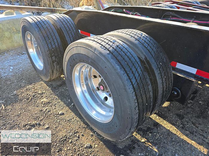 Used 2000 K-Line Tandem Axle Jeep