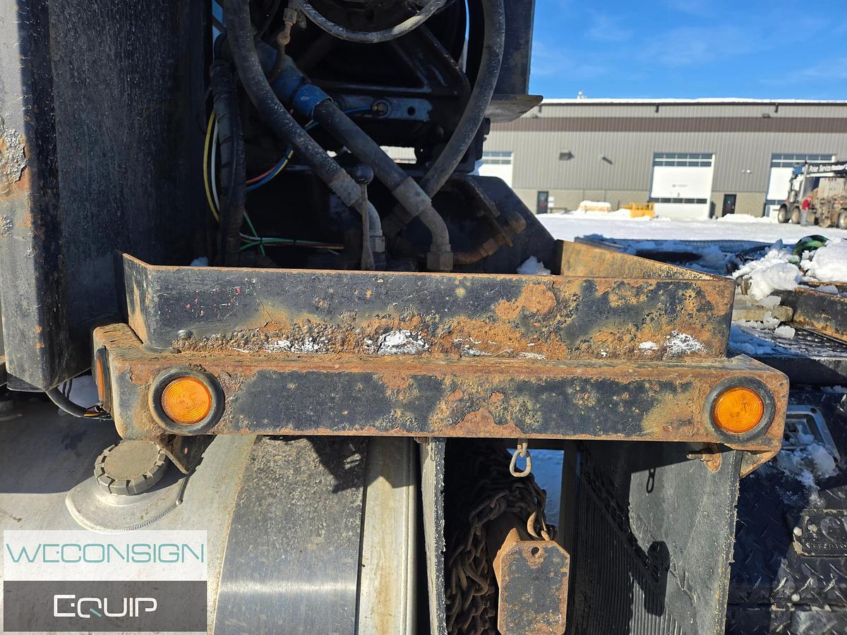 Used 2019 Kenworth T800 Winch Truck