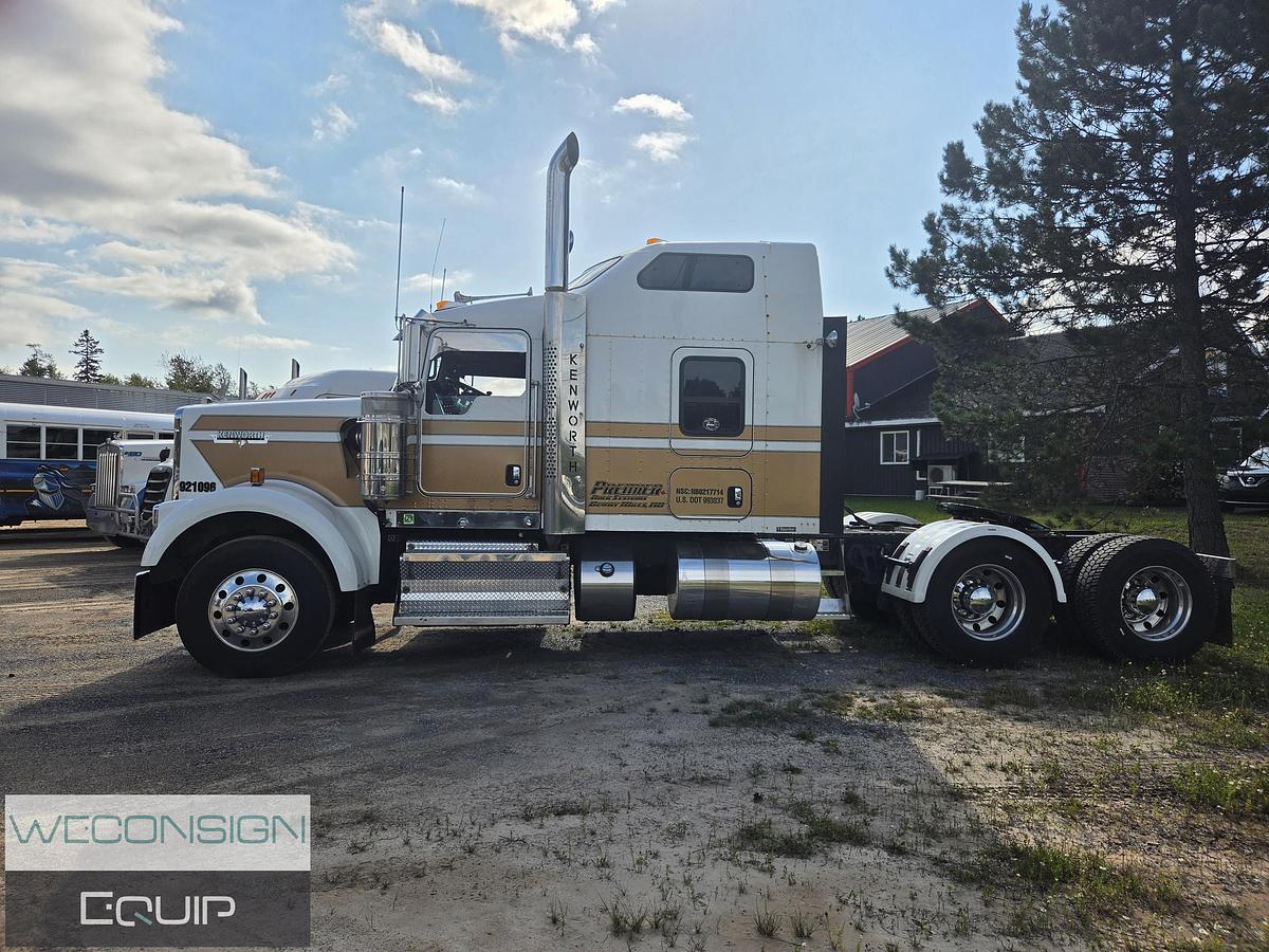 Used 2021 Kenworth W900B Sleeper Truck Tractor