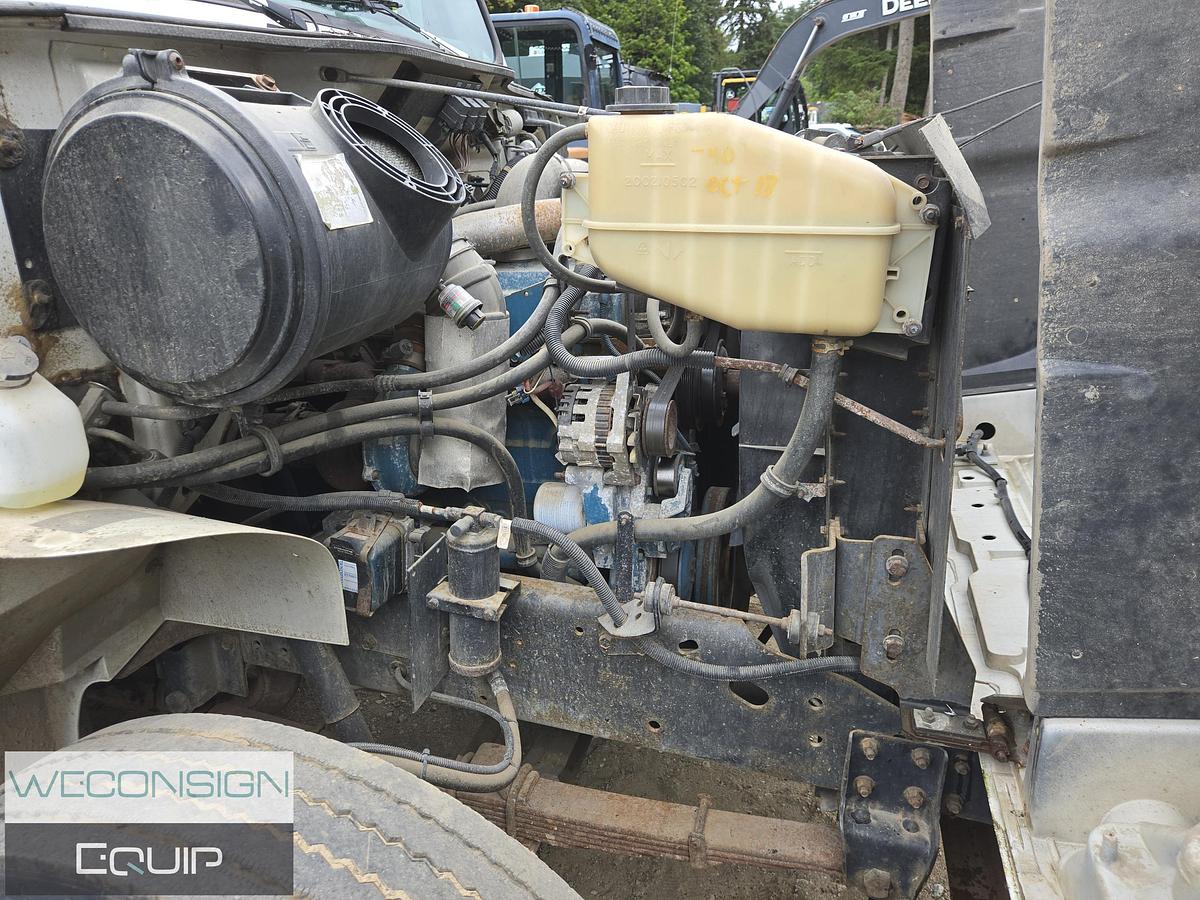 Used 2000 International 4700DT 466E Flat Deck Truck