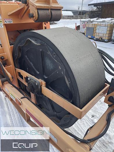 Used 2002 Nissan 2500 – Pavement Marking Vocational Truck