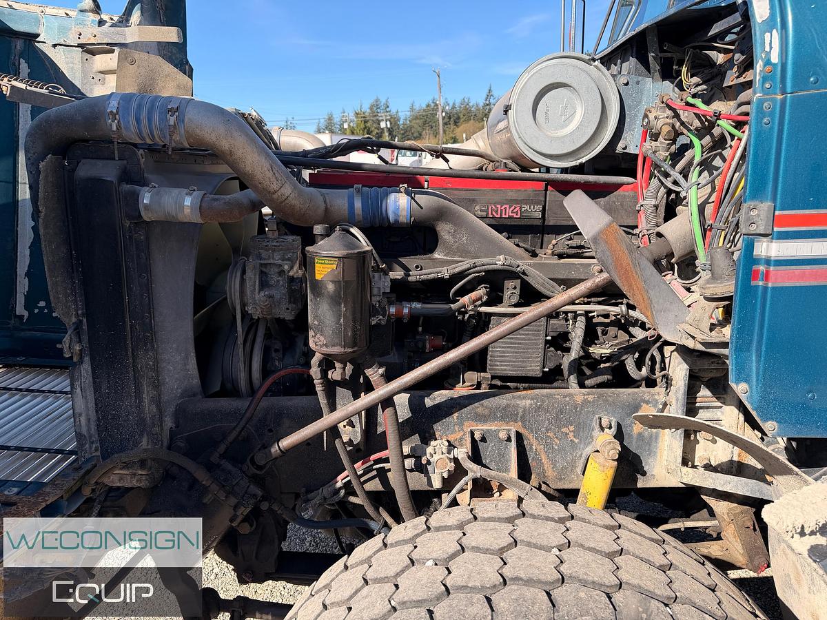 Used 1997 Freightliner USF-1E TA Dump Truck