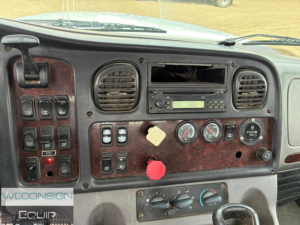 Used 2007 Freightliner M2 Picker Truck
