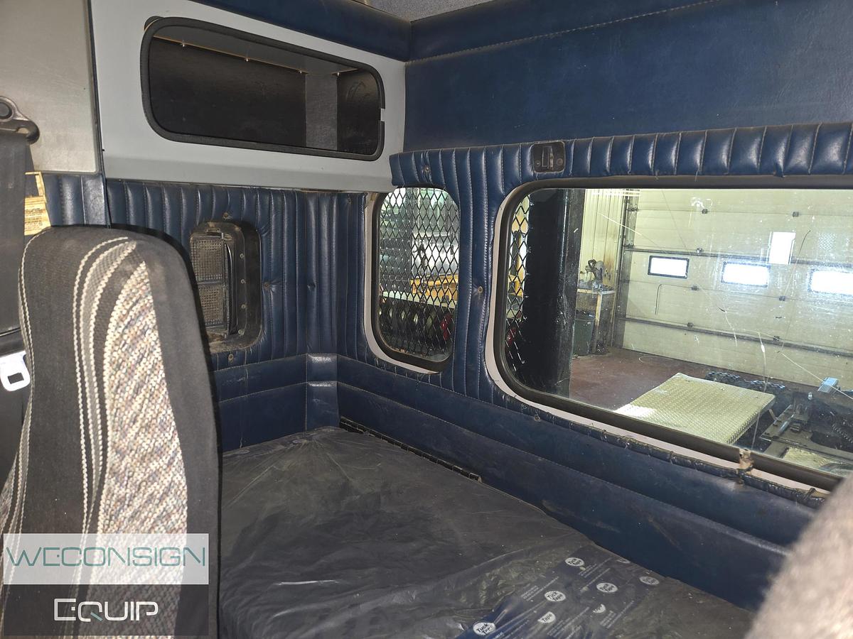 Used 1999 Kenworth Cabover