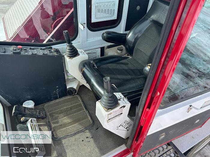 Used 2004 Kenworth T800 Picker Truck