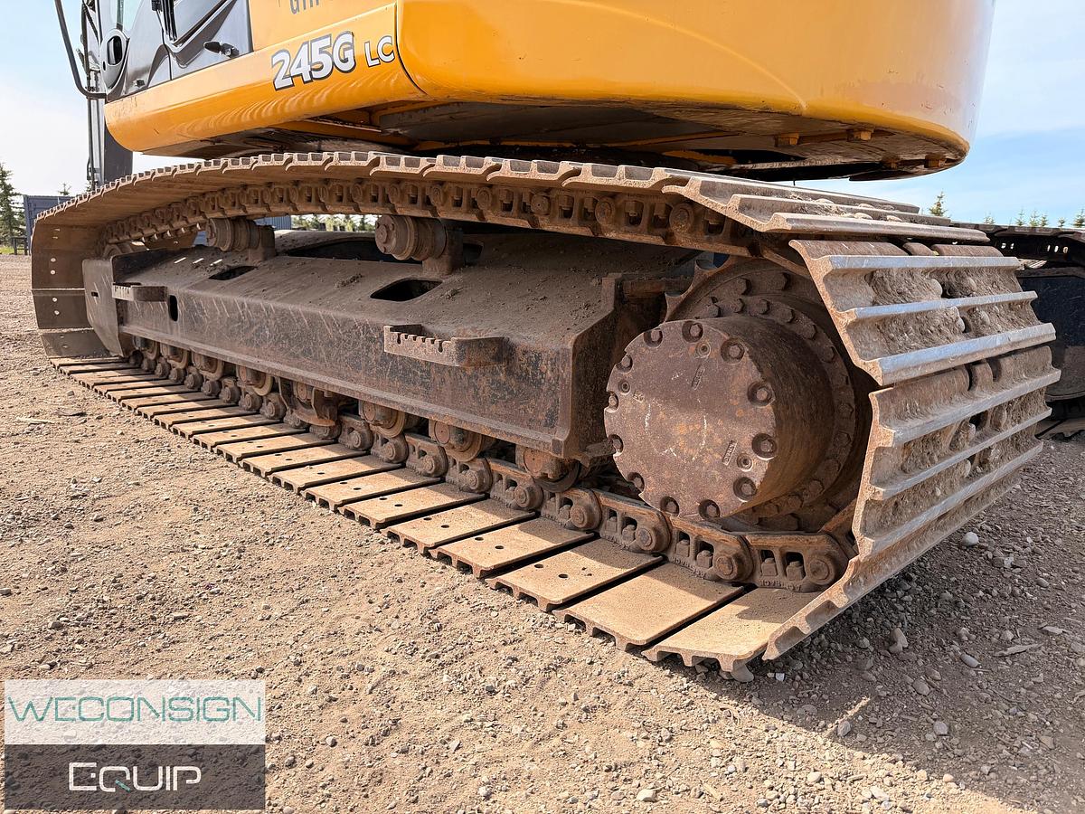 Used GTH-10 2015 John Deere 245G LC Excavator
