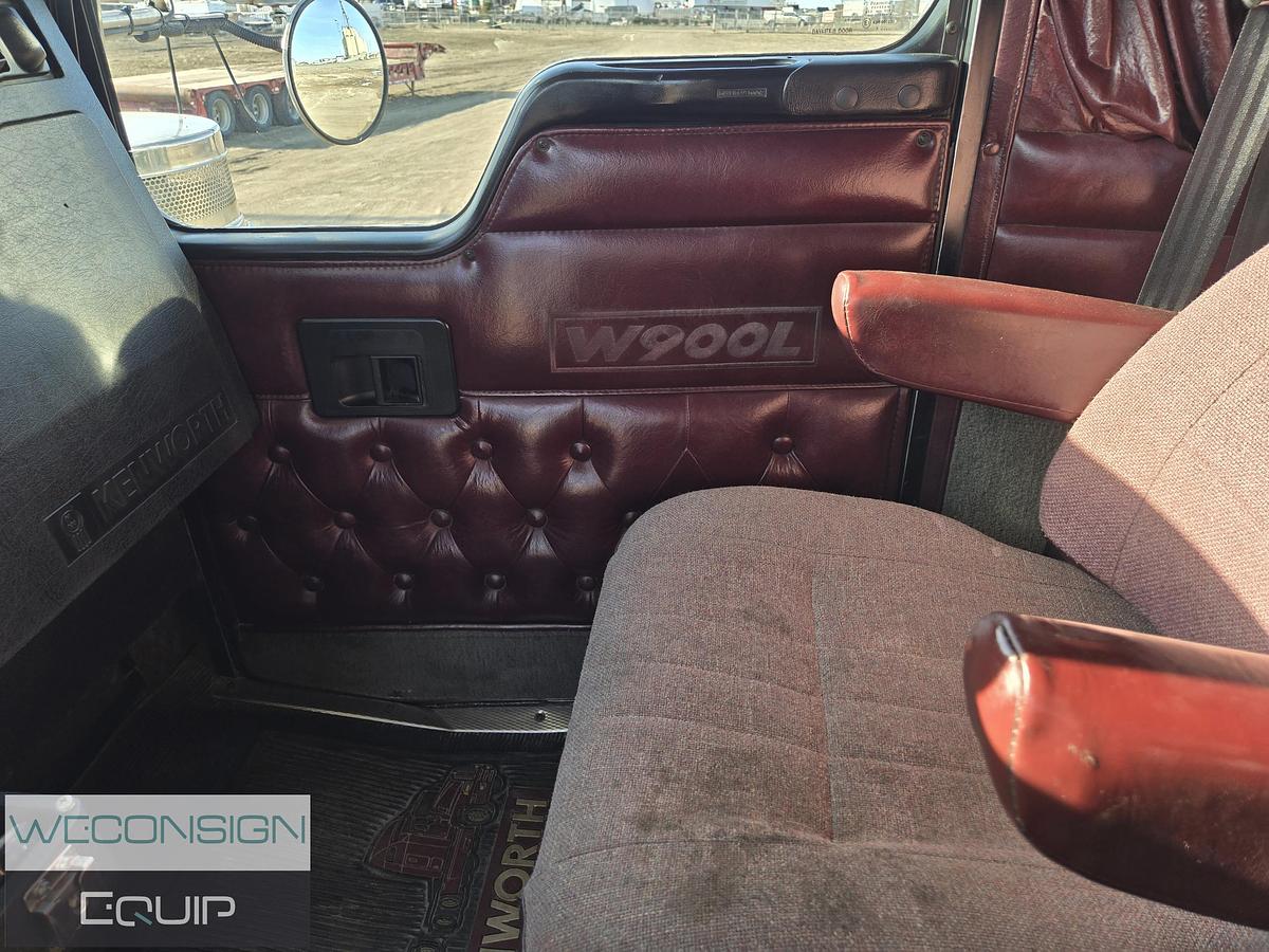 Used 2000 Kenworth W900B