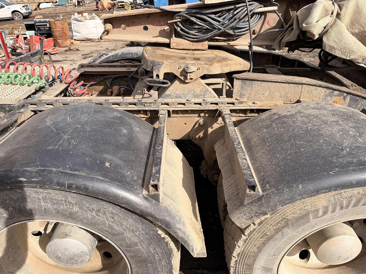 Used 1998 Peterbilt 379 Heavy Haul Truck